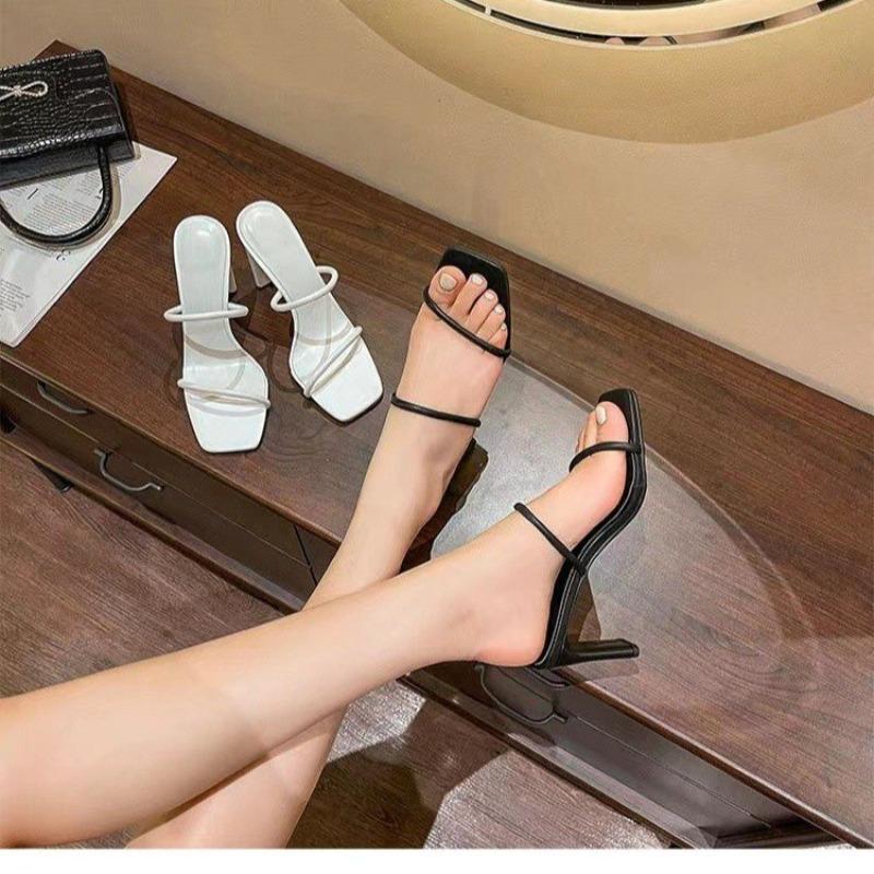 Ψηλά τακούνια καλοκαιρινά νέα τετράγωνο κεφάλι μόδα ανοιχτά δάχτυλα σαγιονάρες με γυναικείο ταμπεραμέντο λεπτά τακούνια σανδάλια