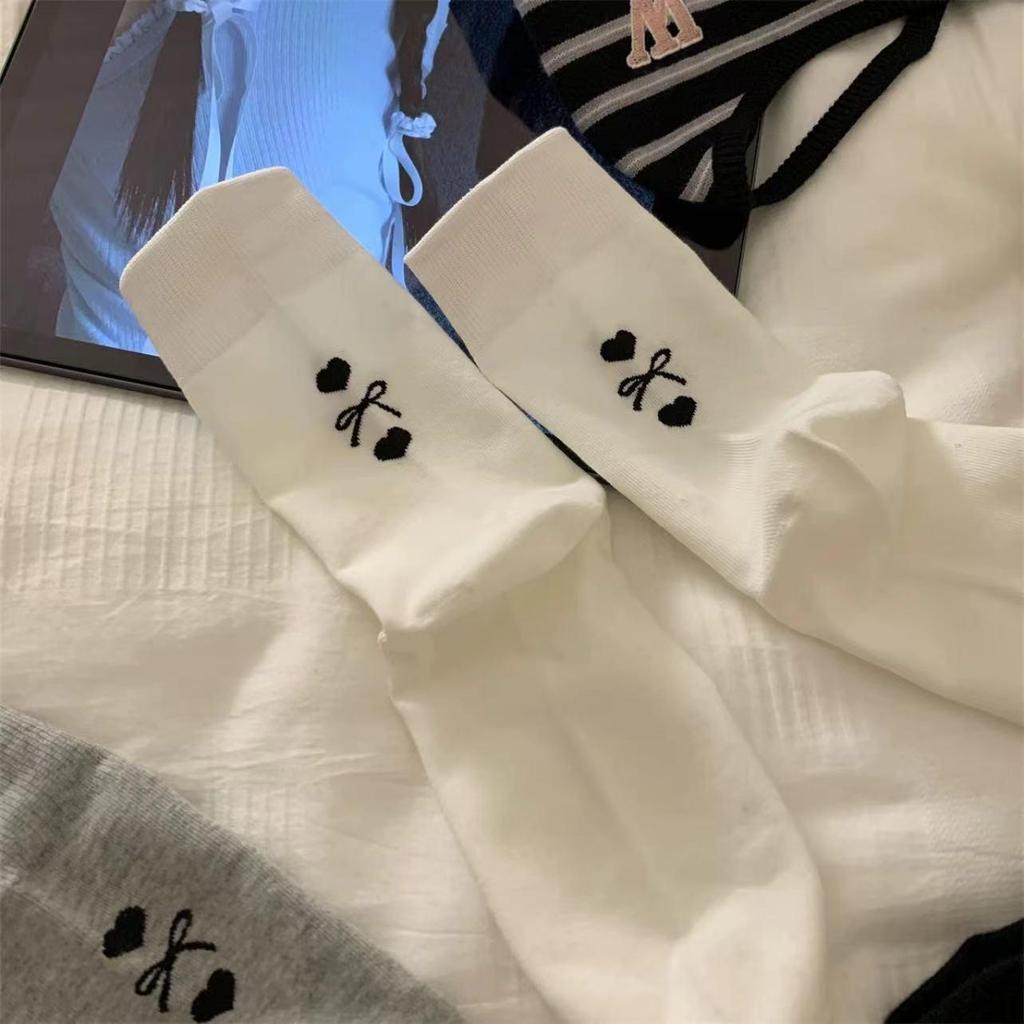 Herbstliche Herzschleife Mid-Calf Socken - Trendiger & Vielseitiger Japanischer Stil
