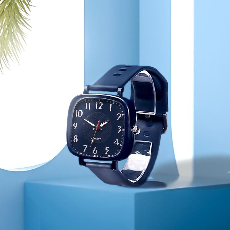 Fashionable Square Dial Teen Watch Quartz Movement 30m Water Resistance And Casual Style