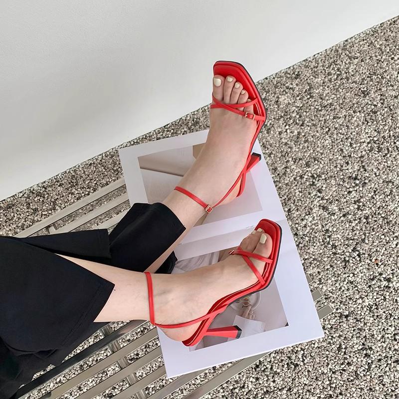 2025 spring and autumn new fashion thin strap square head sandals European and American style fine heel high heel buckle open-toed women's shoes