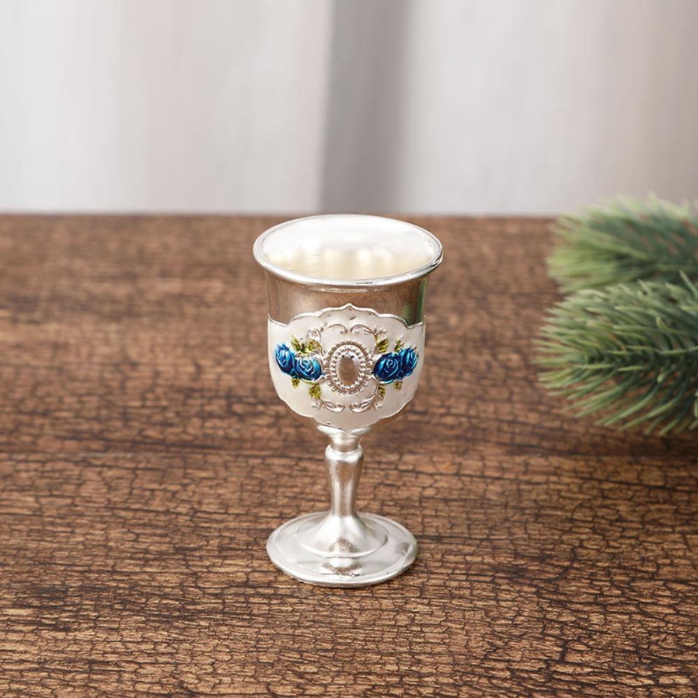Creative Gold Vintage Wine Glasses Metal Drinkware White Wine Cup European-style Tableware Accessories Cocktail Cup Home Party
