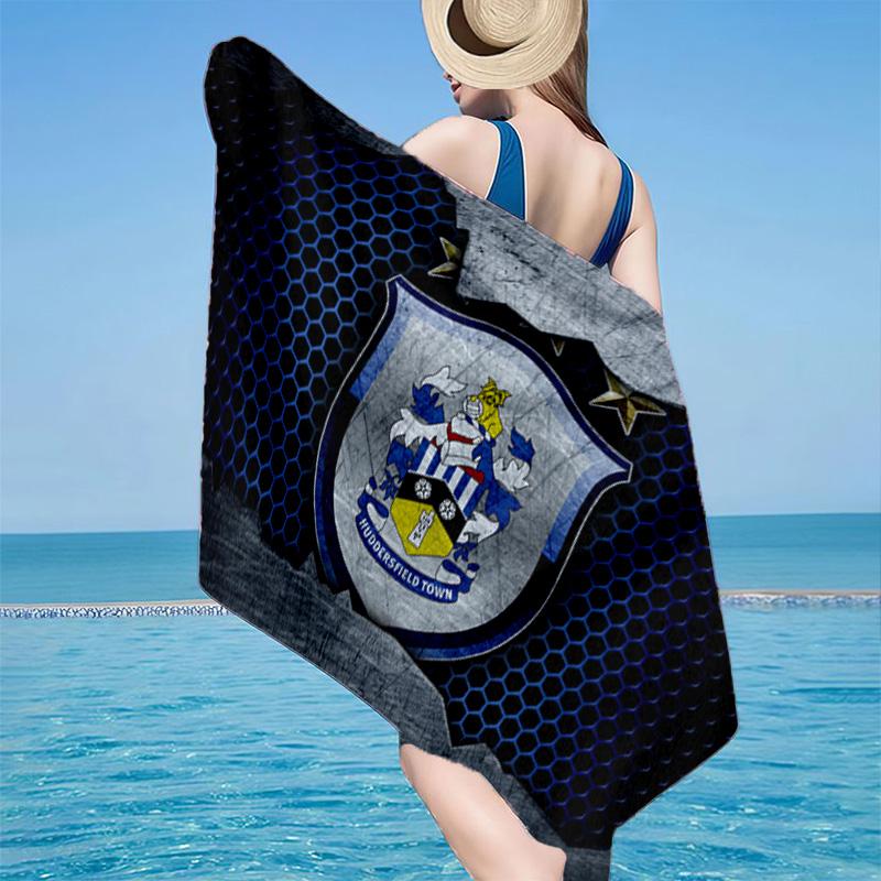 1PC Huddersfield Football Crest Beach Towel - Soft, Absorbent Microfiber, Lightweight, Ideal for The Beach, Parties, Travel, Camping Fan Gifts