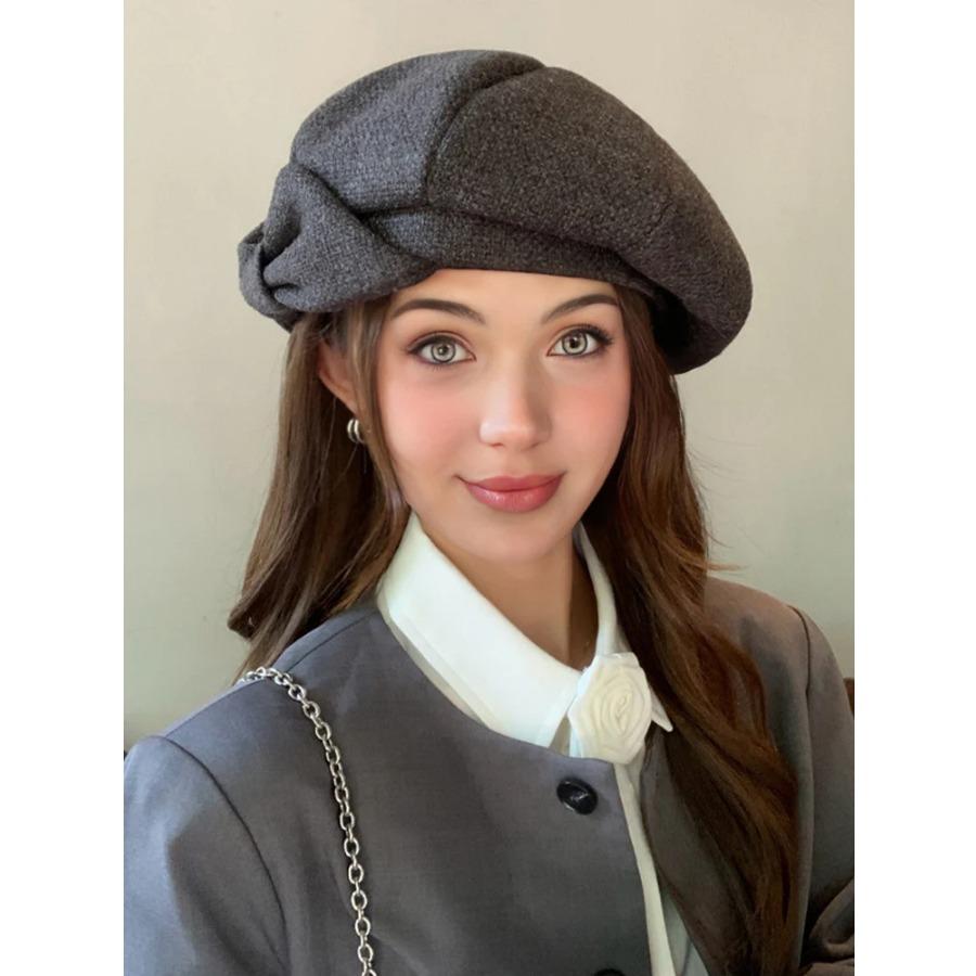 Autumn women's new octagonal hat winter bow elegant temperament show face small beret suitable for daily travel and use