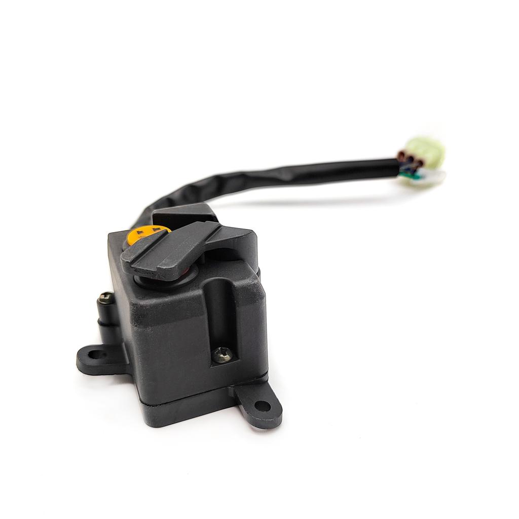 Interruttore 2WD/4WD Adatto per ODES 800 1000 UTV Dominator Raider X2 X4 Ravager 10909320000