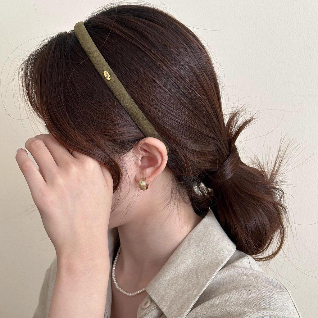 Minimalist Gold Logo Suede Narrow Headband for Women - 2026 Style Versatile, High-End Hair Accessory