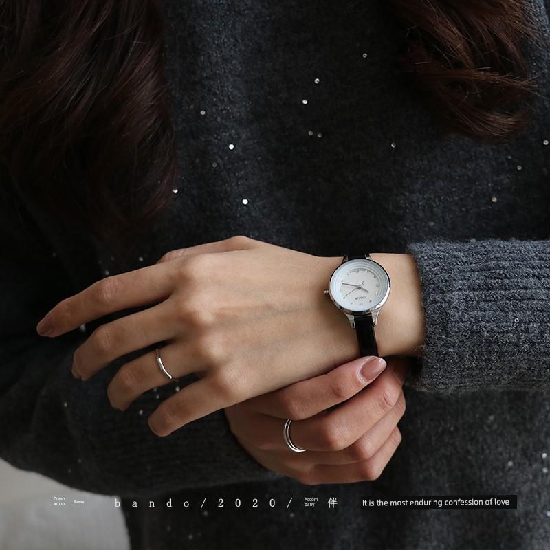 Julishi Watch for Female Students, Simple and Elegant, 2026 New Model, Summer Small Dial, Compact, Niche, Light Luxury for Women