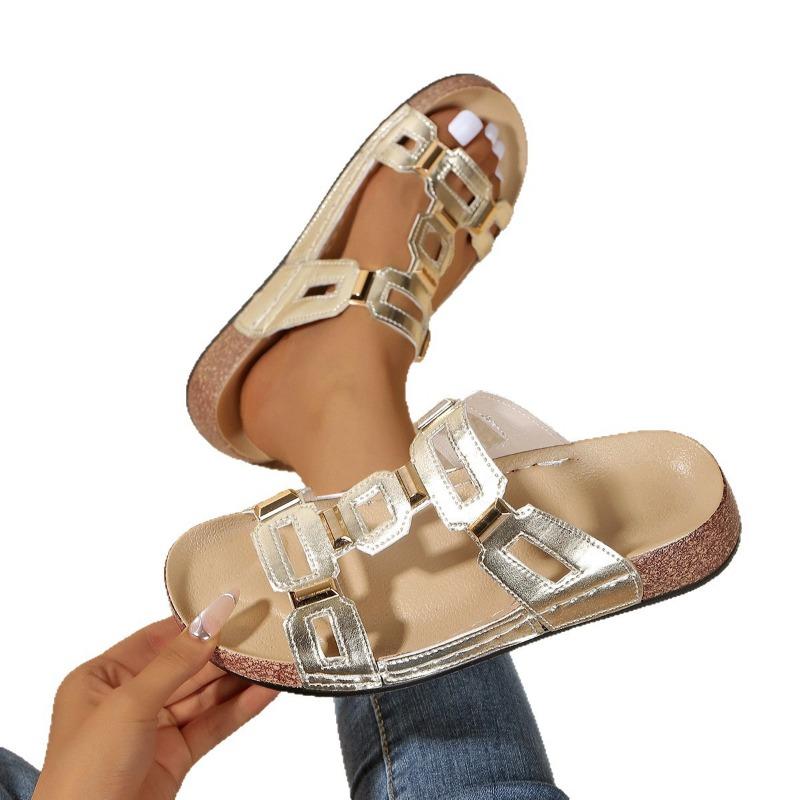 Summer new metal hollow thick bottom fashion fish mouth slope heel solid color large size T-word slippers women