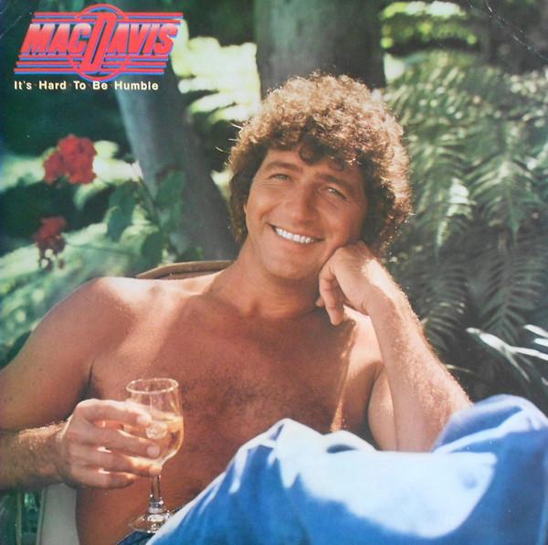 

LP Record MAC DAVIS - It s Hard To Be Humble NBLP7207 Casablanca 1980 US Pop Used