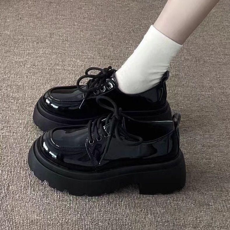 Tjock klack tjock sula svart snörning brittisk stil retro små läderskor dam koreansk version enskilda skor 2025 höst ny trend