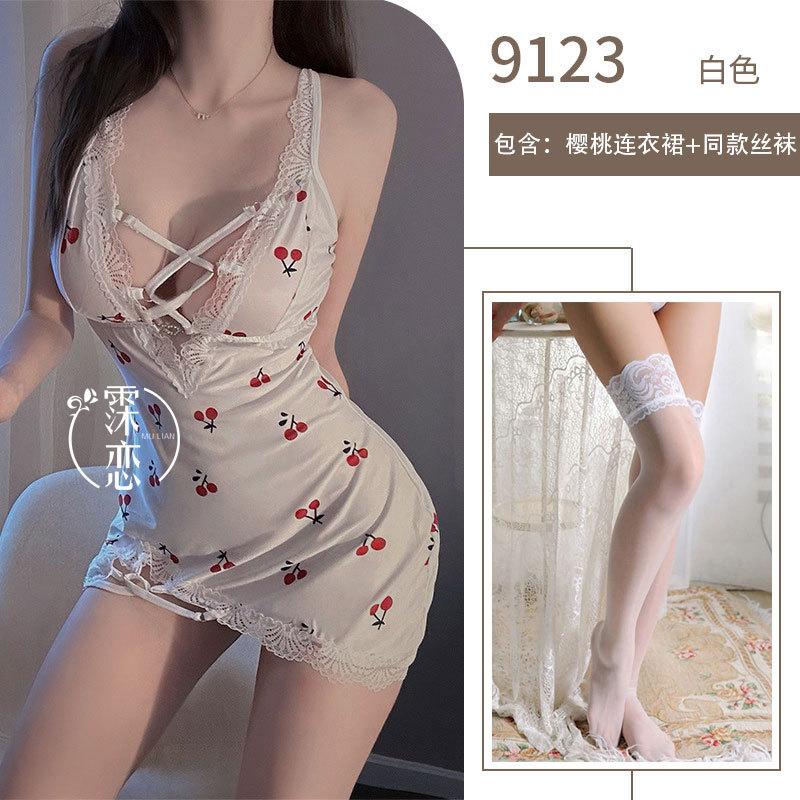 Sex underwear pure girl feeling sexy free small breasts feeling cute pure desire bed robe temptation