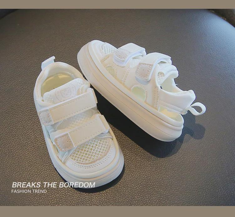 Summer 2023 Girls' Closed-Toe Sandals: Soft, Breathable, Mesh Beach Shoes for Toddlers (Ages 1-4)