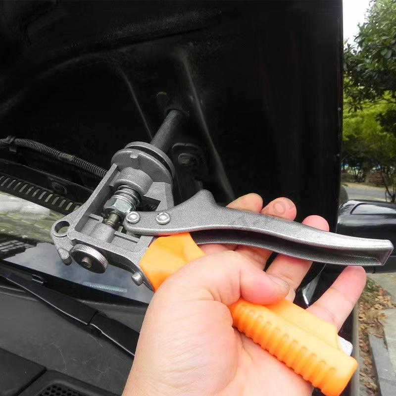 Car Fender Edge Repair Tool Paintless Dent Repair Kit Autobody Repair Tools Car Edge Trimming Pliers Flat Hole Caliper Tool Clip