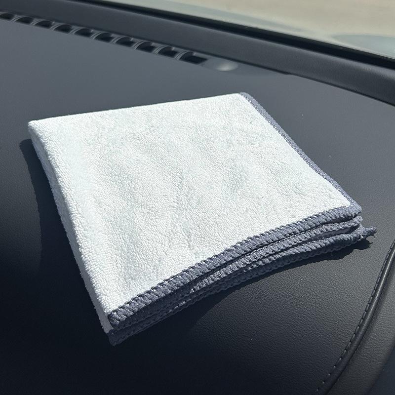 White Absorbent Flannel Microfiber Towel, 30x30cm, Ideal for Beauty Salons