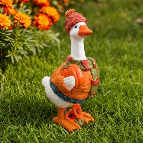 Goose Statue, Decorative Lawn Ornament, Durable Resin Rustic Style Figure, Garden Sculpture for Patio Tabletop Front Yard Decor