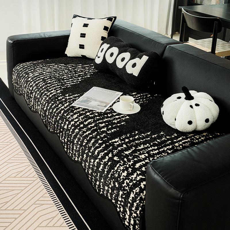 Special-Shaped Sofa Cushion, Light Luxury Sofa Cover, High-End Sense, Universal In All Seasons  New Non-Slip Irregular Seat Cushion