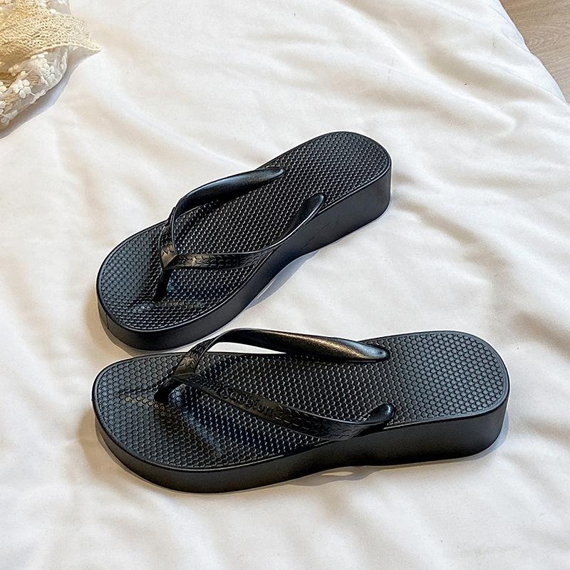 

Thick-soled flip-flops women s summer outer wear vacation seaside beach non-slip slope heel clip toe high-heeled cool slippers 36 чёрный