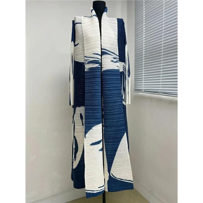 Long Gown Pleated Fall Models Versatile Trench Coat Coat Cape Print Women's Fashion