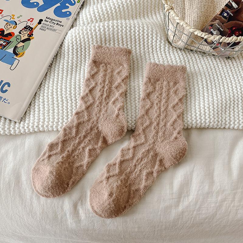 

Австралійські вельветові шкарпетки для жіночої осені та зими, норкові вельветові шкарпетки, шкарпетки до середини ікри, потовщені вельветом, теплі шкарпетки для сну 1 pair кавовий