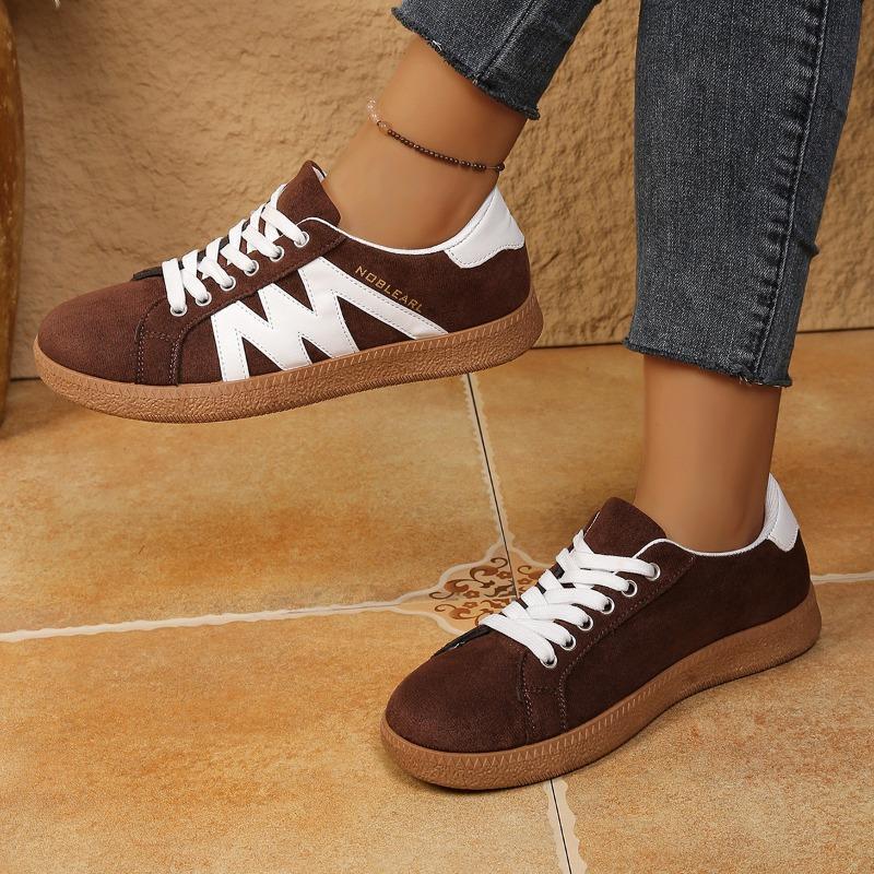 Women's Spring-Autumn Flat Soft-Soled Gump-Style Training Casual Sports Shoes, Retro Versatile Footwear, Available In Large Sizes.