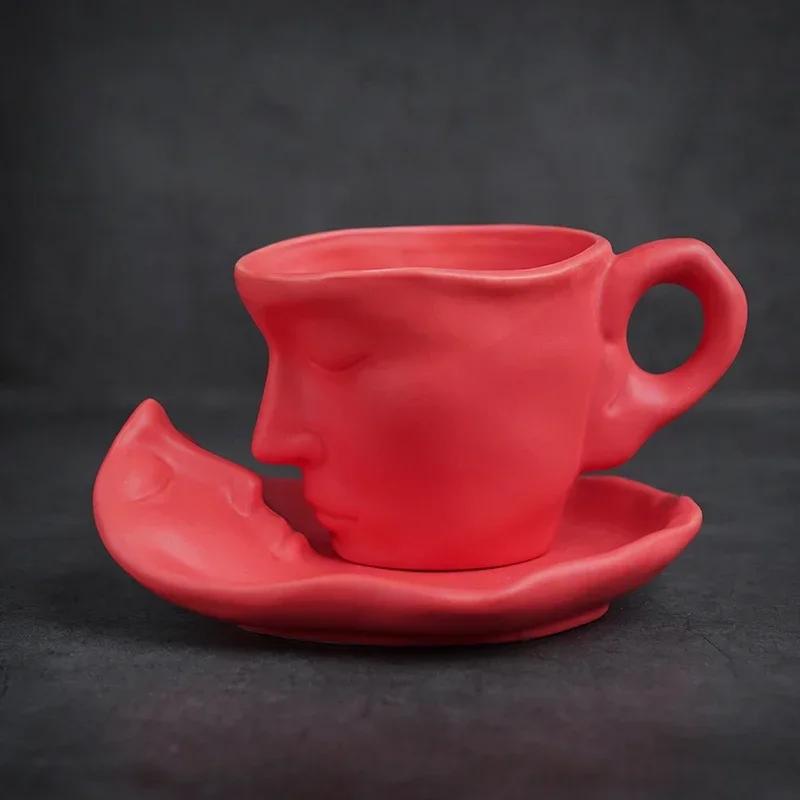 260ml European Style Bar Creative Gift Sculpture Couple Mug Exquisite Matte Ceramic Coffee Cup and Saucer Set