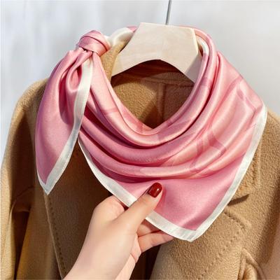 Frühling neu 100 Maulbeerseide Crêpe-Satin Seidenschal Damenmode Süßer Stil Rosa Blume Quadratischer Schal Seidenschal Geschenk