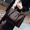 Elegante Borsa a Shopper in Pelle di Mucca Marrone con Texture Coccodrillo – Spaziosa ed Elegante per Viaggio e Lavoro