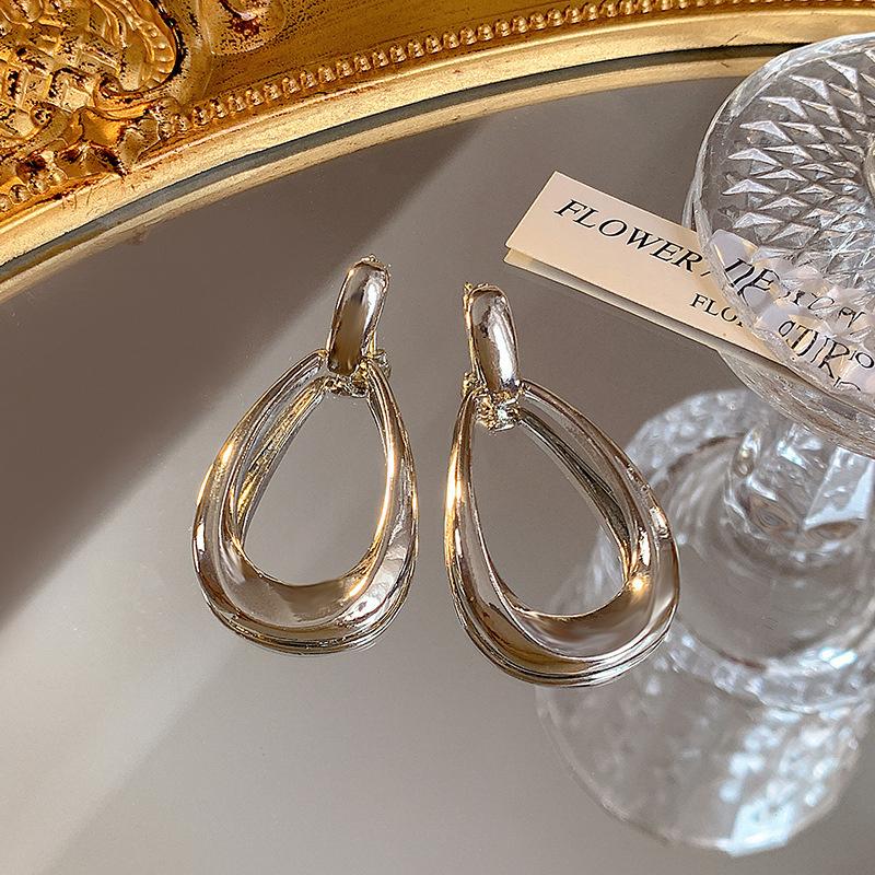 

Простые геометрические овальные серьги, легкие роскошные серьги-подвески премиум-класса, ювелирные аксессуары, подарок для девочек серебряный