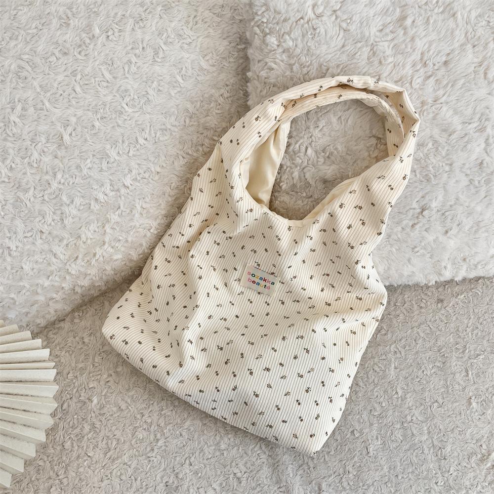 1 New large-capacity lazy wind autumn and winter corduroy portable leisure commuting single shoulder heart bag
