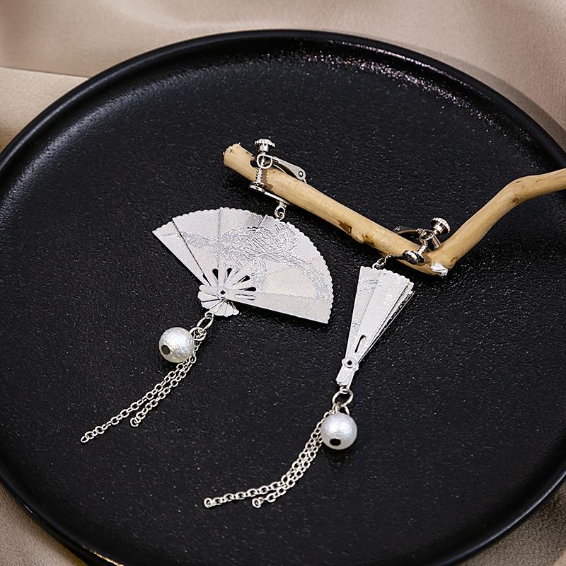Chinese Carved Folding Fan Pearl Earrings with Tassel, Retro Hanfu Style, No-Piercing Ear Clips