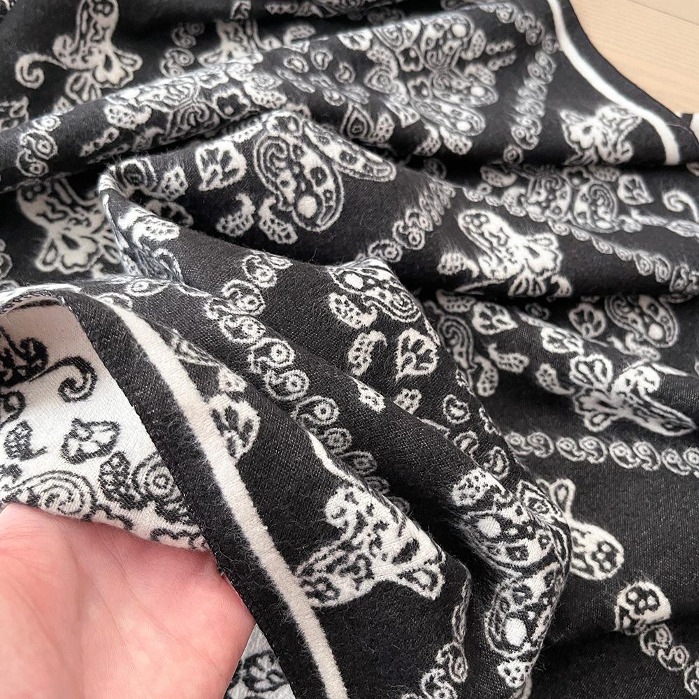 Light luxury imitation cashmere shawl women's clothing with large scarf party shawl air-conditioned room warm scarf blanket