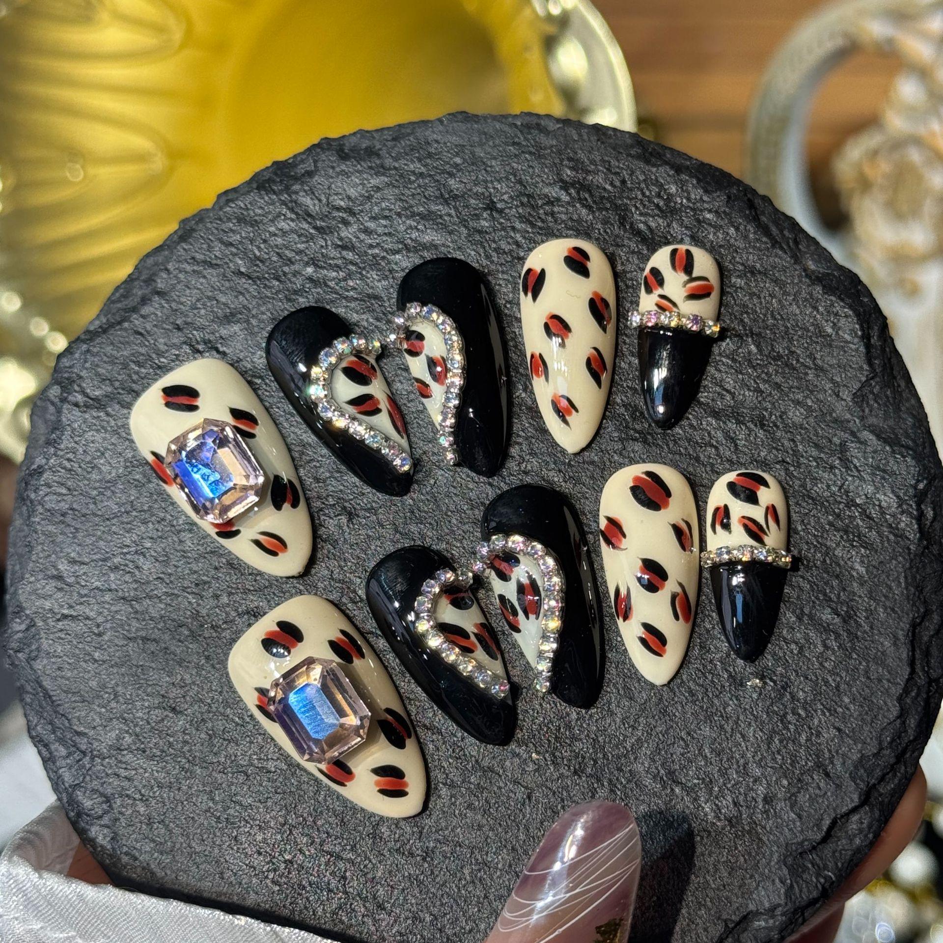 Handmade Leopard Print Heart Chain Nail Art Stickers - Sweet, Cool, Spicy Design Large