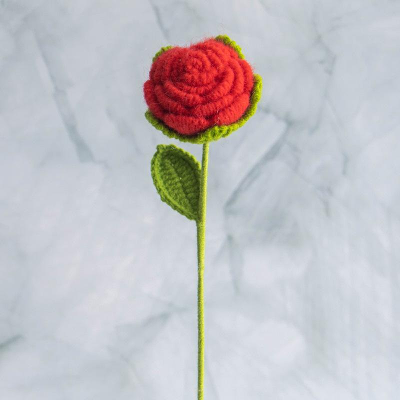 

Finished Handmade Rose Yarn Crochet Flower Hand-woven Crochet Rose Wedding Simulation Flower Knitting Rose Gifts for Mom Girls 1pc
