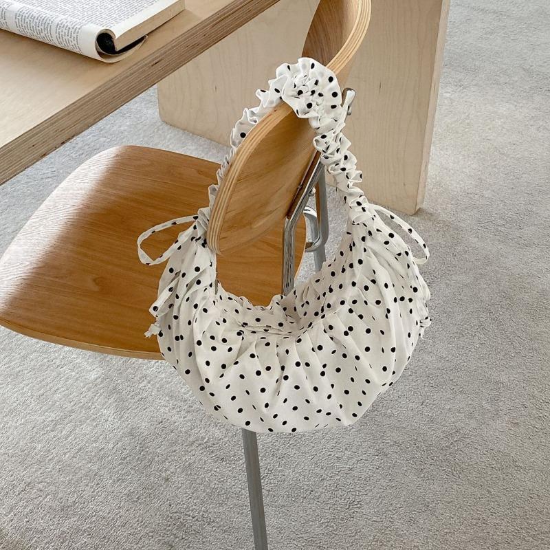 Lazy Wind Polka Dot Bag Women's Folds New Versatile Commuter Shoulder Bag Nylon Messenger Dumpling Bag