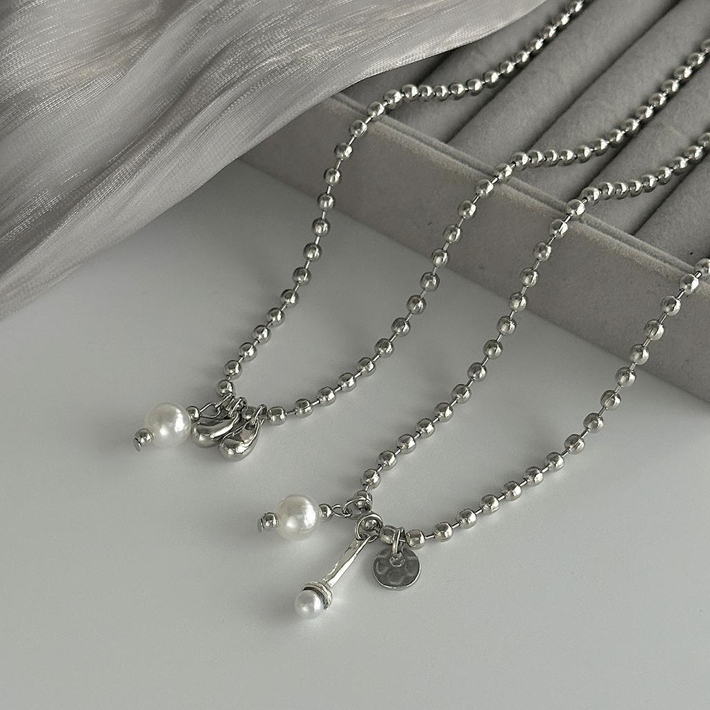 Fashion Metal Love Pendant Stacked Long Necklace, Irregular Gravel Round Bead Chain Necklace