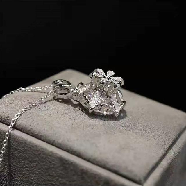

Изысканное стильное ожерелье с цветочным кулоном для женской свадебной церемонии, ювелирные изделия с блестящими кристаллами, элегантный женский подарок на помолвку 42cm 5cm