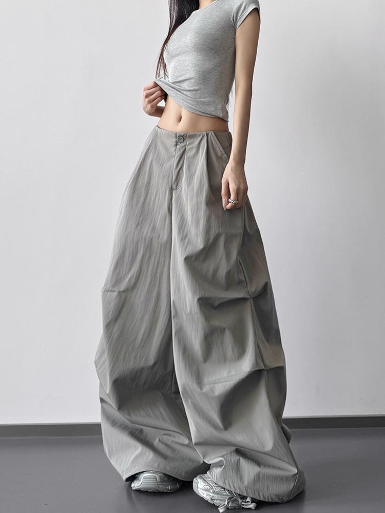 Frühjahr/Sommer 2026 High-Waist Weitbeinige Workwear-Hosen für große Frauen - Fließend, Figurschmeichelnd, Lässiges Design