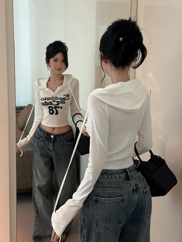 Trendy Thin Hooded Crop Top for Female Students - Casual, Age-Reducing Base Layer for Spring and Autumn.