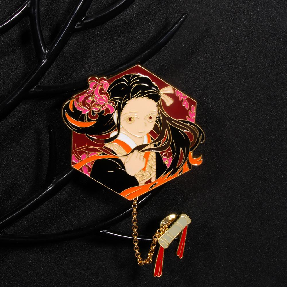Demon Slayer Kimetsu No Yaiba Alloy Brooch With Electroplated Finish For Cosplay And Daily Wear