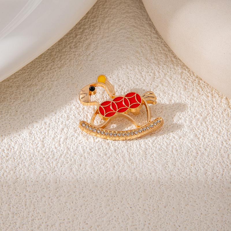 Successful Rocking Horse Brooch Cute Cute Pony Shape Badge Versatile Fashion Badge Pin With Accessories