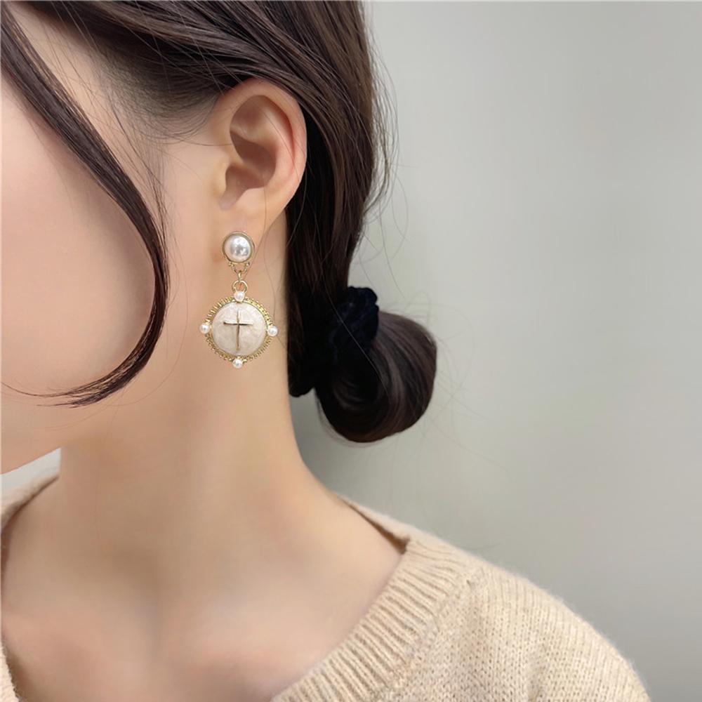 Round Cross Imitation Pearl Cross Clip 