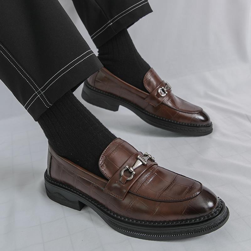 Fashion Brand Quality Men Leather Business Dating Shoes Comfort Sole Leather Shoes Office Commuting Hot Selling Fashion Low Top Loafers
