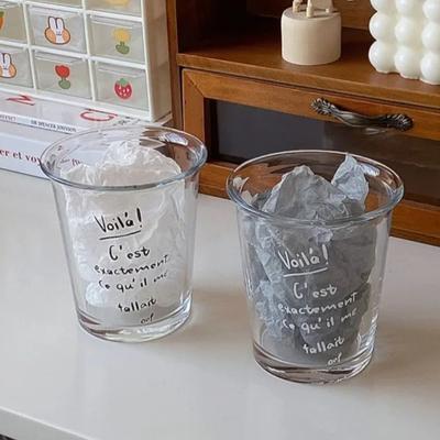 Kreativer Ins-Stil Glasbecher 350ML Buchstaben Klassisches Glas Trinkgeschirr Transparent Tägliche Wasserbecher