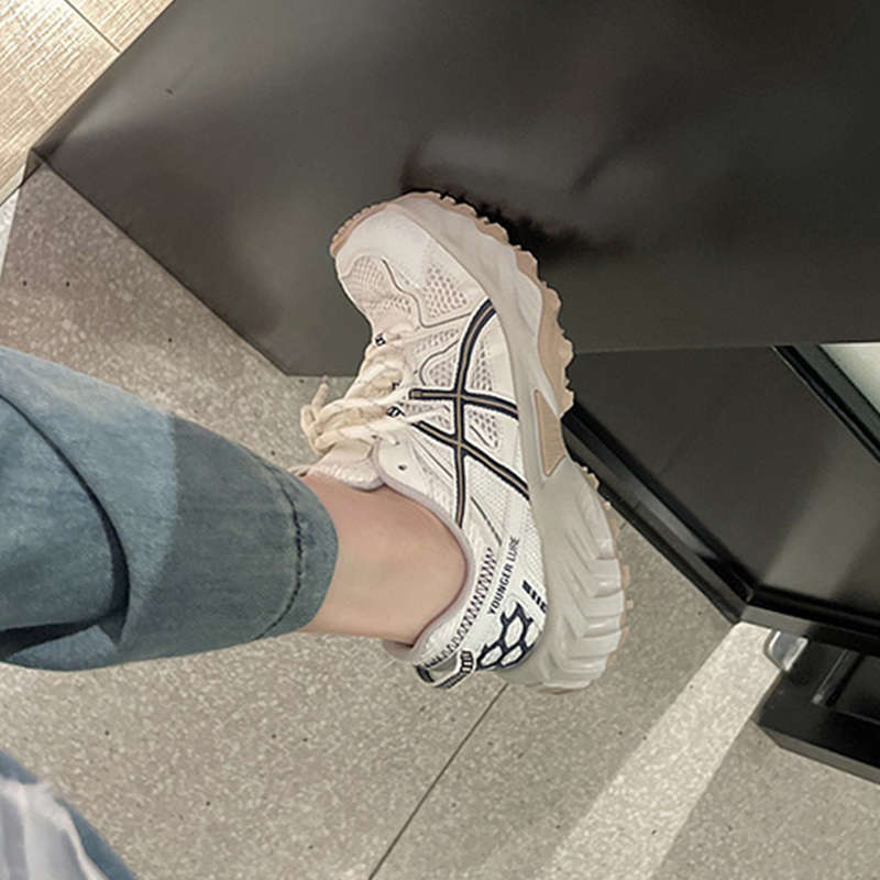 Popular mesh dad shoes women 2025 new autumn breathable fashion versatile round head lace-up hiking shoes Forrest Gump shoes