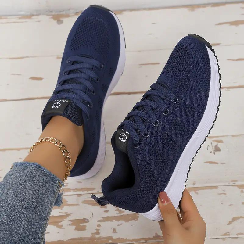 2026 Korean Style Lightweight Breathable Fly Knit Running Shoes for Women and Men