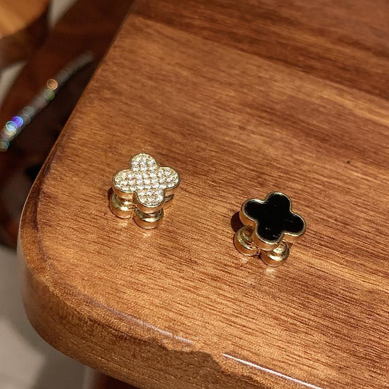 

Exquisite Clover Rhinestone Magnetic Clip-on Earrings for Women - High-End Piercing-Free Ear Cuff