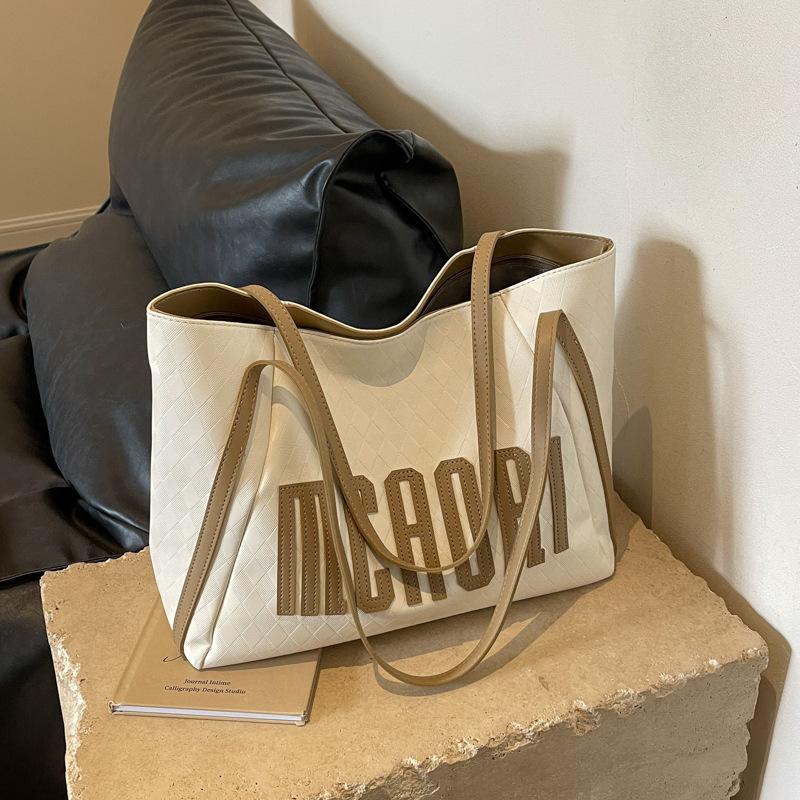 Large Capacity Bag Women's New Casual Letter Shoulder Bag Fashion Tote Bag