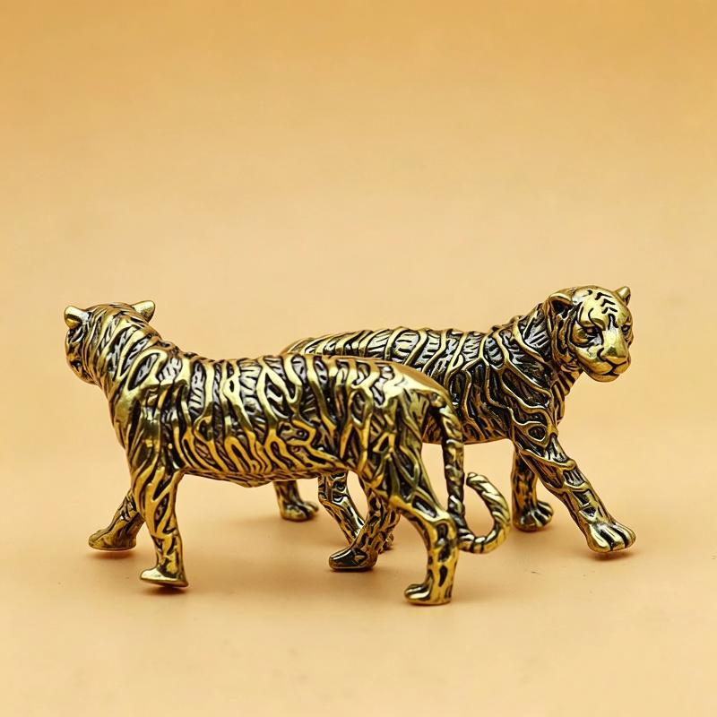 1Pcs Vintage Animal Model Creative Solid Brass Tiger Statue Pure Copper Big Tiger Figurine Miniature Home Desk Decor Ornament