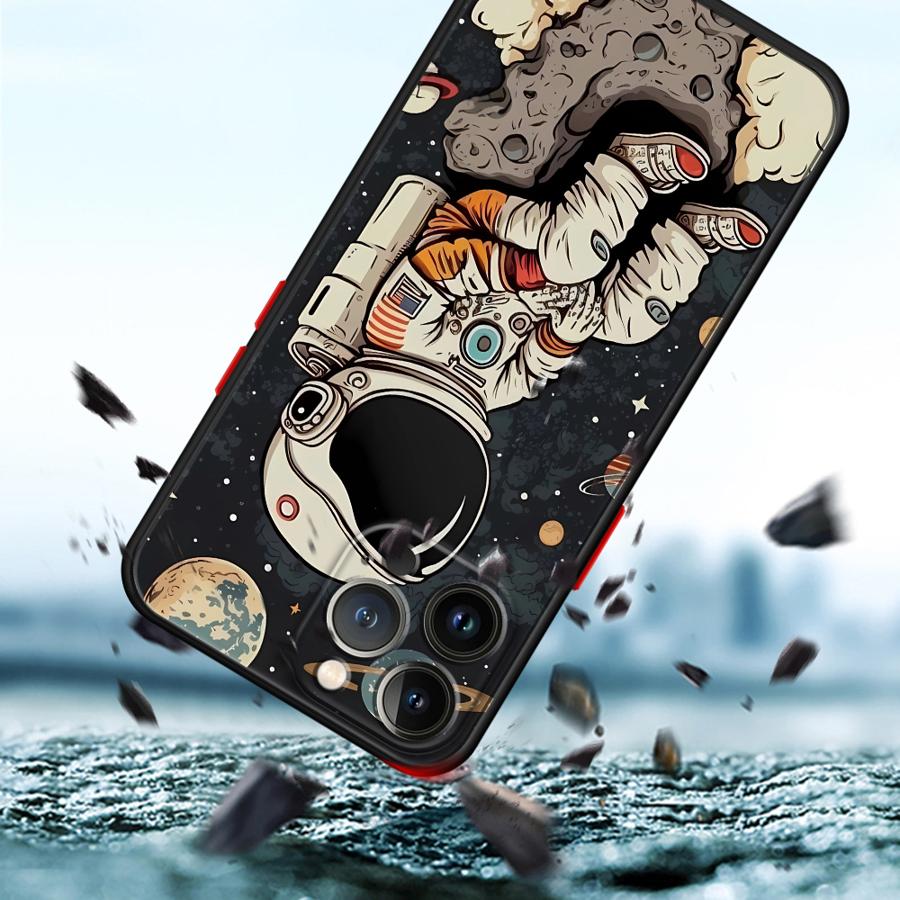 Cartoon Astronaut Phone Case for iPhone 16 11Pro 13 Mini 7 8 Plus XS Max SE XR 14 Pro 15Pro 12 Matte Cover