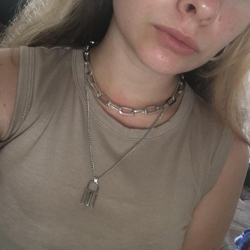 Personalized and creative cold wind women's sweater chain, retro street auction lock-shaped pendant necklace