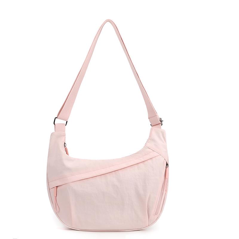 Women's Versatile Nylon Crossbody Bag – Large Capacity, Stylish Single Shoulder Commuting Bag.